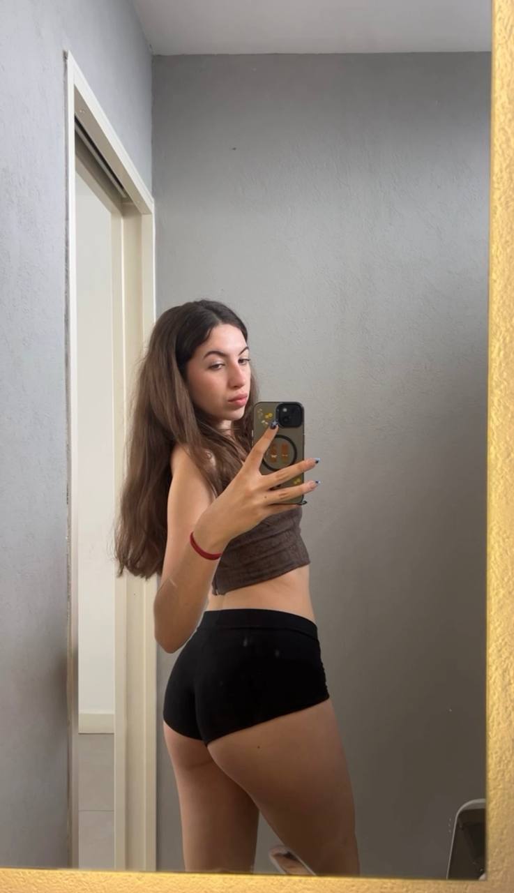 Amber in her underwear in Belen