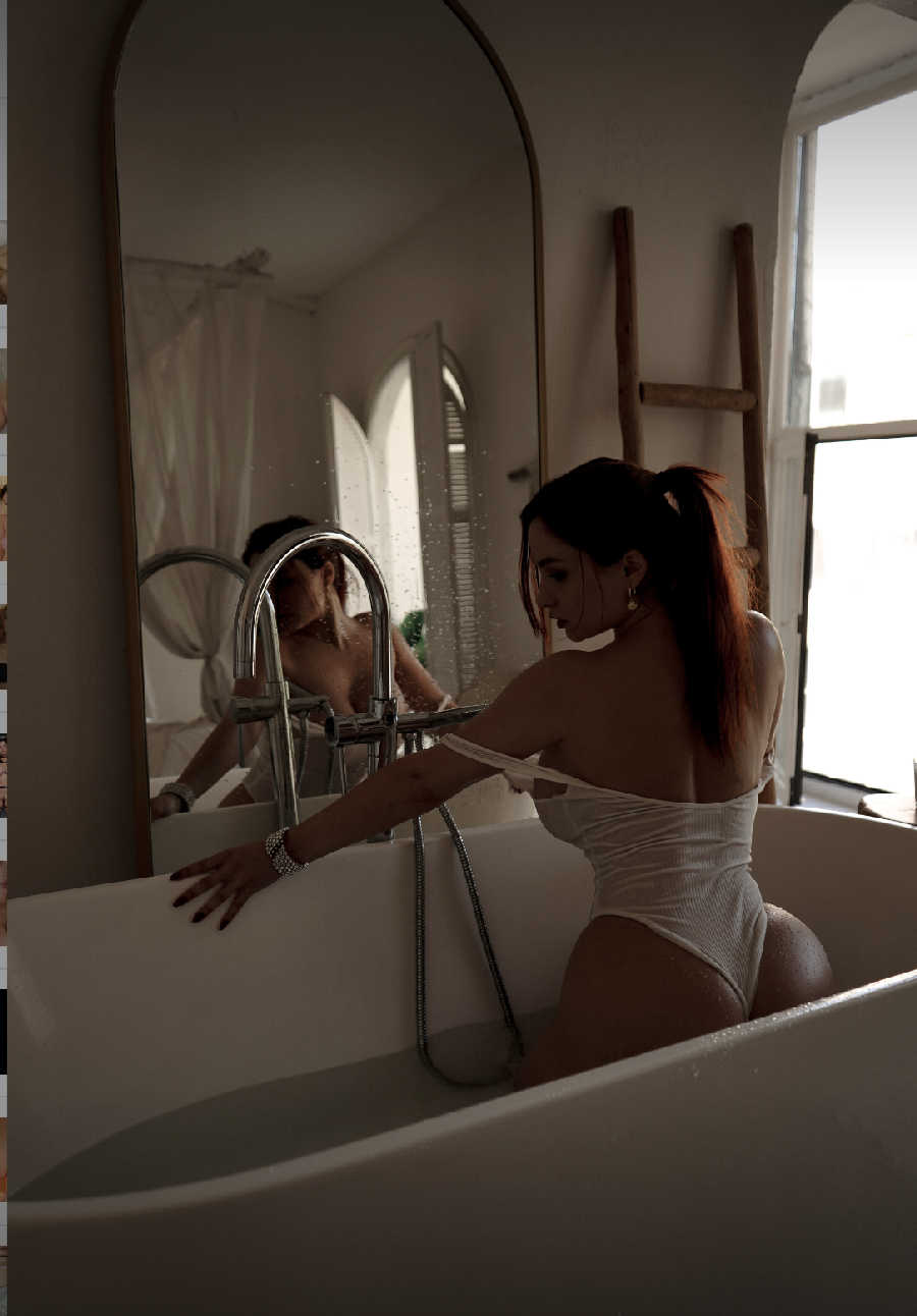 A playful frame from Miranda Faith nude — online in Belen