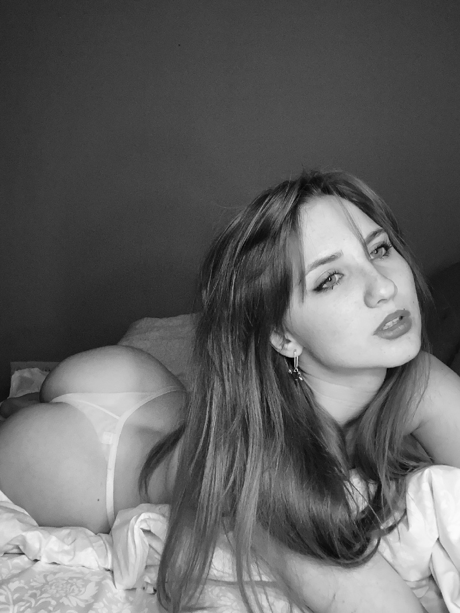 Take a pause and enjoy Nata nude — streaming from Belen